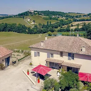 D'hôtes Domaine Le Castagné Couette-café Auch