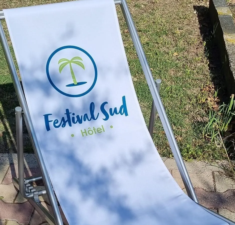 Appart'Hotel Festival Sud Aqua - Avignon Tgv 3*,