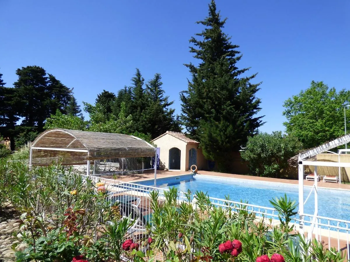 Appart'Hotel Festival Sud Aqua - Avignon Tgv 3*,